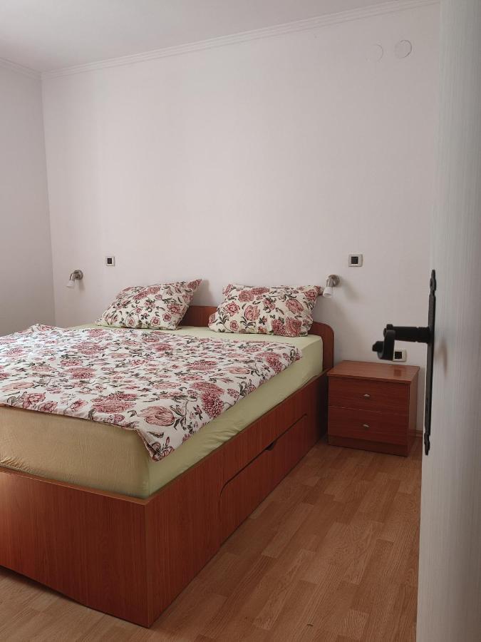 Apartment Mimi Opric Esterno foto